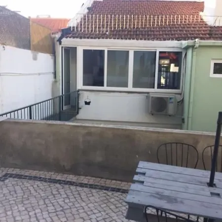 Apartment New Flat & Terrace Garden Monte Da Graca Lisbon