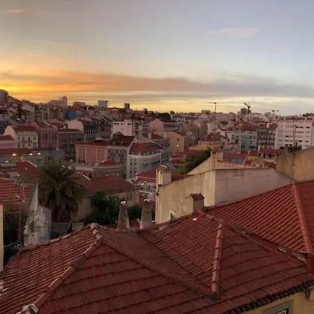 Apartment New Flat & Terrace Garden Monte Da Graca Lisbon